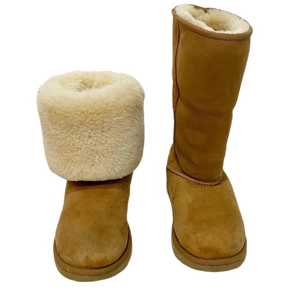 UGG CLASSIC II BOOT Tall Chestnut Size 6 - Picture 2 of 7